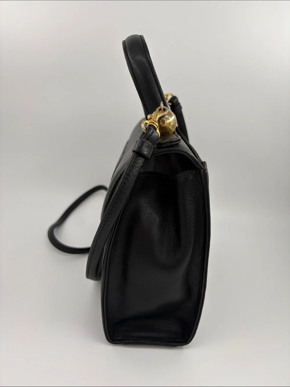 Mela Schon classic black